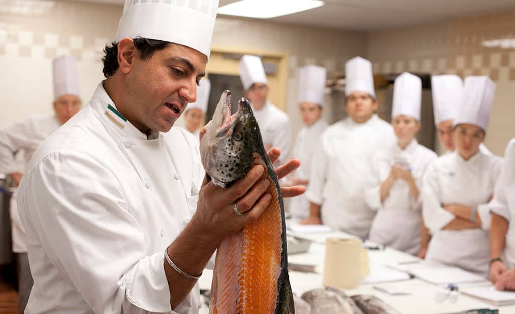 Specialized Hands-On Classes - Chef with Fish