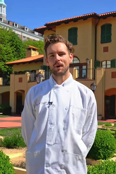 Image of CIA student answering the question: What advice would you give to incoming freshmen?