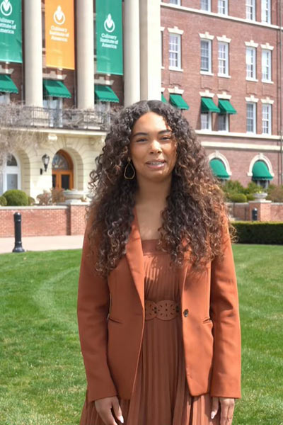 Image of CIA student answering the question: Why did you choose your major?