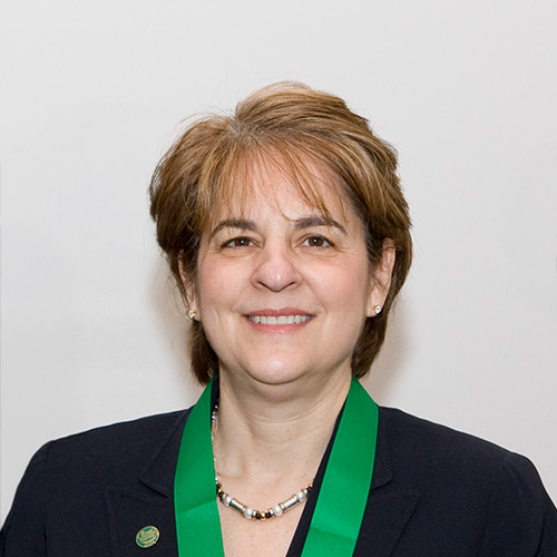 Headshot of CIA Culinary Arts alum Amy Greenberg ’80.