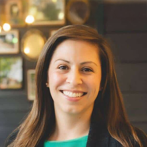 Headshot of CIA Accelerated Culinary Arts Certificate Program alum Sara Quinteros-Shilling ’12.