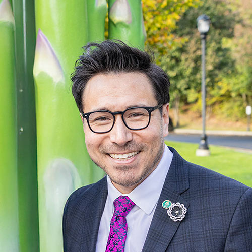 Headshot of CIA Culinary Arts alum Eddie Ledesma-Porter ’05.