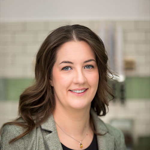 Kelly McIntyre ’10/13, CIA faculty, lecturing instructor of Hospitality and Service Management at the New York campus.